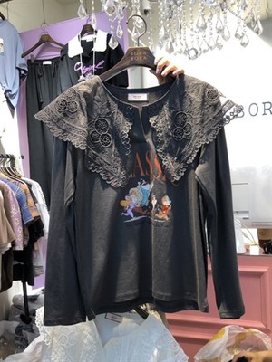 服装商场实拍图库_全球服装零售批发市场实拍_服装展会实拍