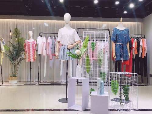 【简约新品便宜纯棉连衣裙精品折扣尾货批发品牌折扣女装】-