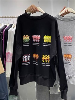 服装商场实拍图库_全球服装零售批发市场实拍_服装展会实拍