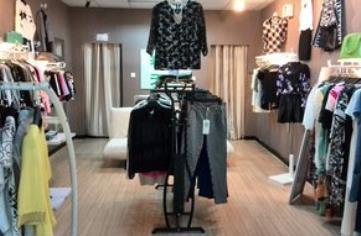 80后女孩辞职创业,开店卖服装年入百万